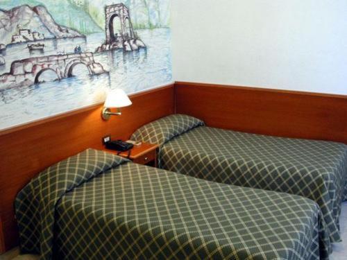 Nazional Rooms Roma Oda fotoğraf